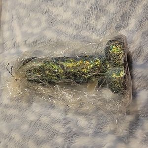 Glittery candle wax melt